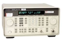 Agilent / Keysight 8648D Synthesized RF Signal Generator, 9 kHz to 4000 MHz