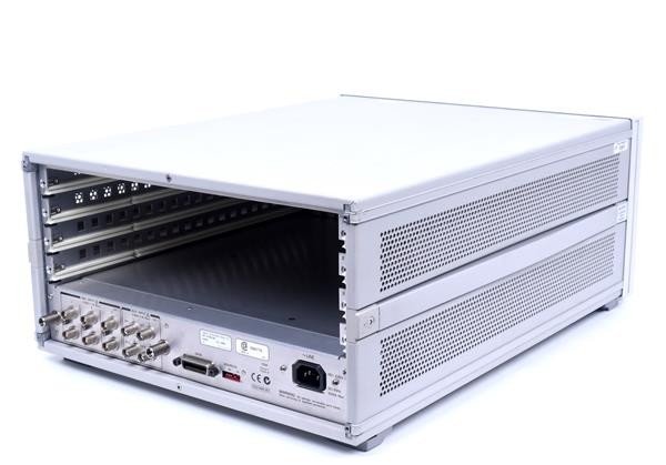 Agilent HP Keysight E5250A Low-leakage Switch Mainframe