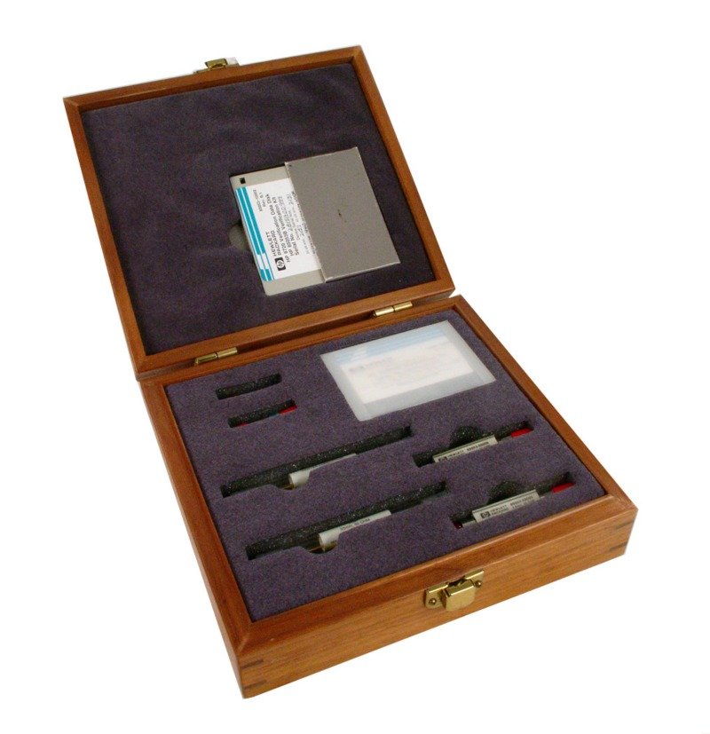 Agilent / Keysight 85053B Verification Kit, 3.5 mm 300 kHz to 26.5 GHz.
