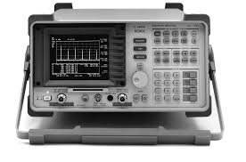 Agilent / Keysight 8590L Portable Spectrum Analyzer, 9 kHz to 1.8GHz