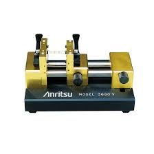 Anritsu 3680K Universal Test Fixture, 40 GHz