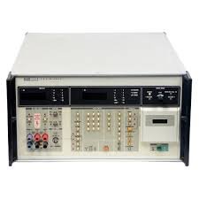 Fluke 5101B Calibrator