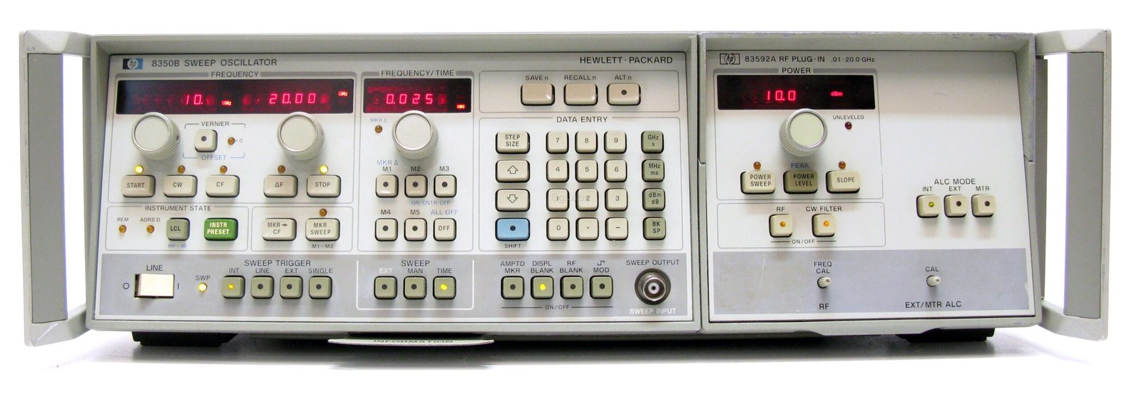 HP / Agilent 8350B Sweep Oscillator Mainframe for 83500 series plug-in functions