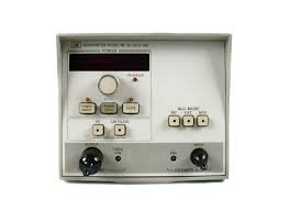 HP / Agilent 83594A RF plug-in provides a 2 to 26.5 GHz broadband coaxial swept frequency