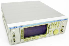 IFR 2030 10kHz to 1.35GHz Signal Generator