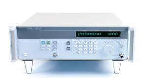 Keysight (Agilent) 83712A Synthesized CW generator, 0.01 to 20 GHz