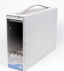 Keysight (Agilent) E8408A C-Size VXI Mainframe, 4-Slot