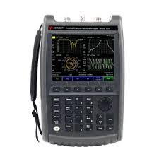 Keysight (Agilent) N9923A FieldFox Handheld RF Vector Network Analyzer, 4 GHz and 6 GHz