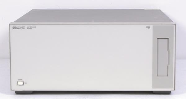 Keysight / Agilent / HP E1300A B-size VXI Mainframe, 9-Slot