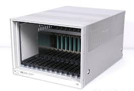 Keysight / Agilent / HP E1400B C-Size VXI Mainframe