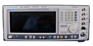 Rohde & Schwarz SMIQ06B 300KHz – 6.4GHz Signal Generator