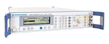 Rohde & Schwarz SML03 9KHz-3.3GHz Synthesised Signal Generator