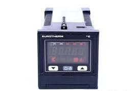 Schneider Electric / Eurotherm 818S Temperature Controller / Programmer