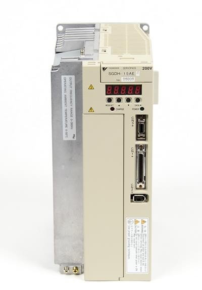 OMRON / Yaskawa SGDH-15AE-S Sigma-II Servo Amplifier