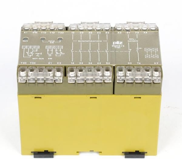 Pilz PNOZ 3 24VDC 5S 1O 1W Emergency Stop Relay and Safety Gate Monitor